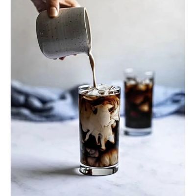 Conveniente crema de café blanco soluble en agua fría con 35% de grasa y 1-4% de proteínas